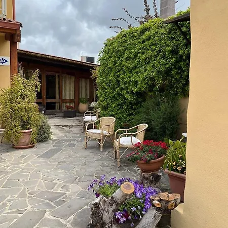 La Cantina Farm stay *
